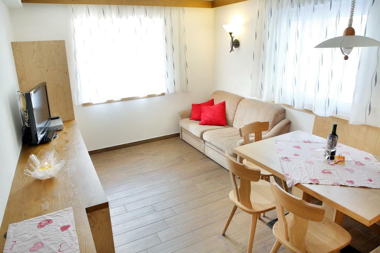 Apartment Kristyn Ortisei Exteriör bild